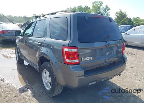 2012 Ford Escape Xlt z USA, uszkodzony, nr VIN 1FMCU0D77CKC15033